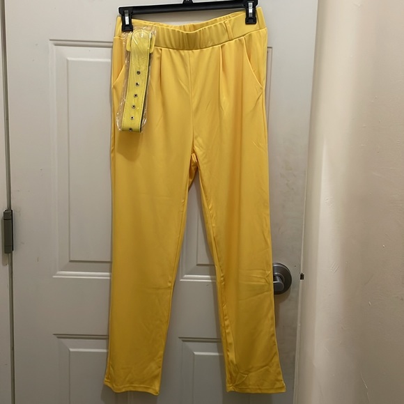 Women’s NWOT 3 piece Yellow pants set with pocket ,belt; Size XL 100% polyester - Picture 2 of 5